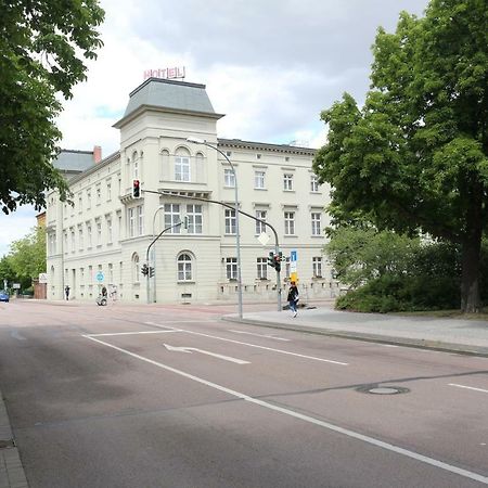 Hotel "Stadt Koethen" Кётен Экстерьер фото